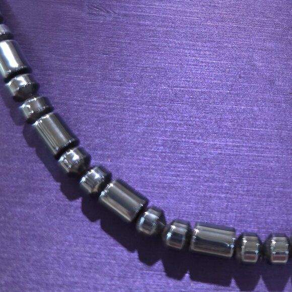 Natural Hematite Gemstone Beaded Unisex Gunmetal Silver Gray Stone Necklace - Picture 3 of 9